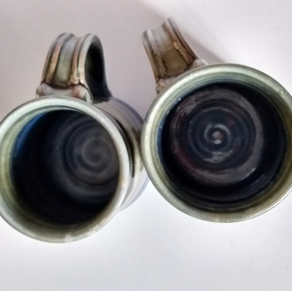 Ceramic Connie Pike Mugs Set of 2 - Picture 7 of 11